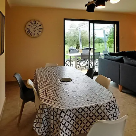 Le Point De Vue Des Bayles Holiday home