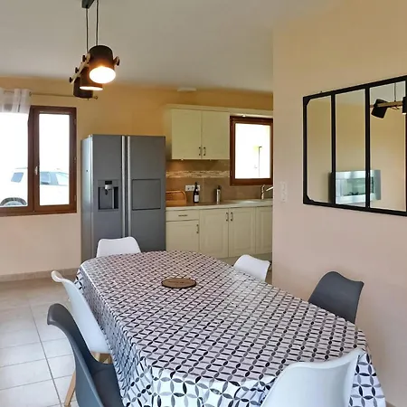 Holiday home Le Point De Vue Des Bayles *